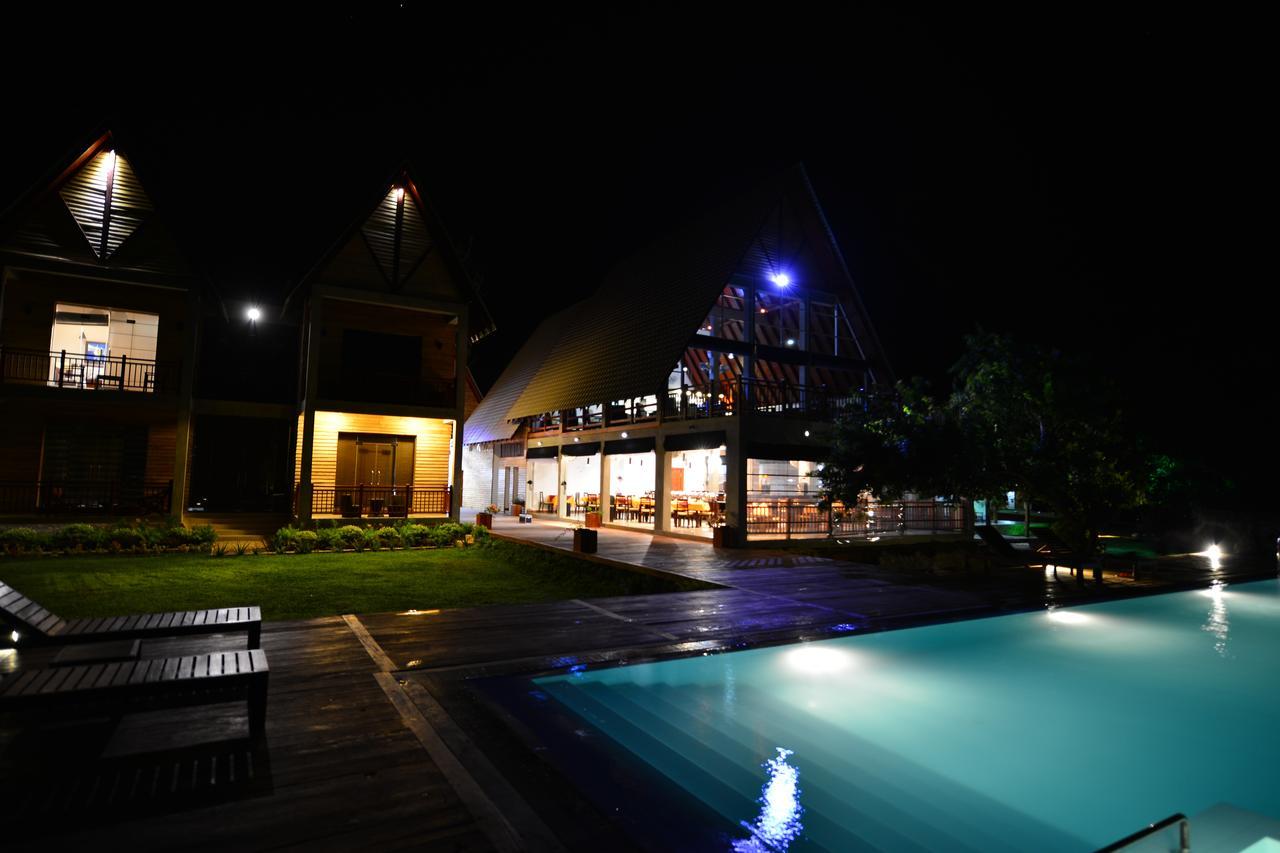 Hotel Laya Waves Passikudah Zewnętrze zdjęcie